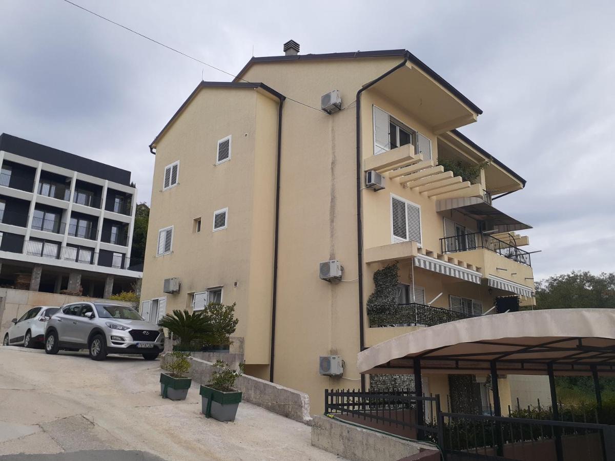 Apartmani Irena Tivat Exterior foto