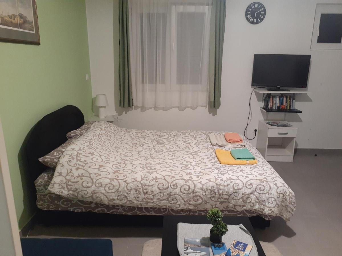 Apartmani Irena Tivat Exterior foto